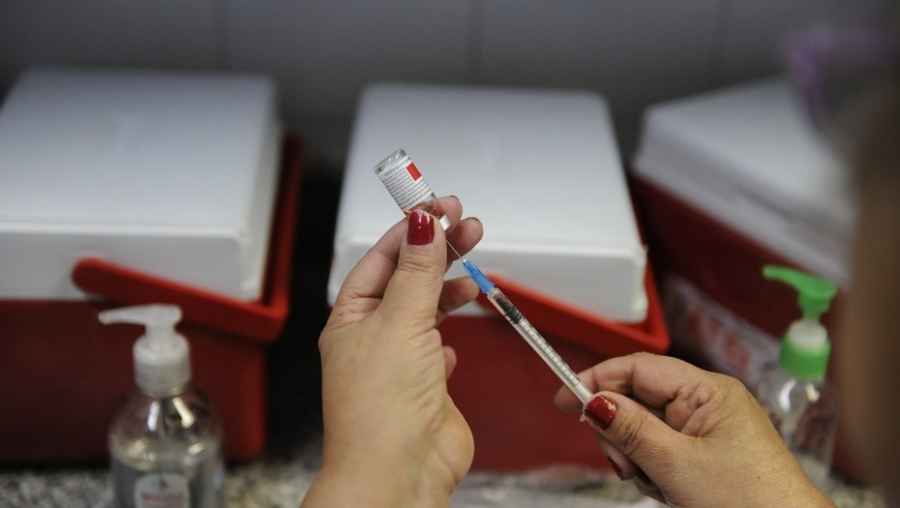 Jefes provinciales de Imnunizaciones redactaron una carta dirigida a sus ministros de Salud en las que advierten por faltantes de vacunas y discontinuidad en la entrega de insumos. 