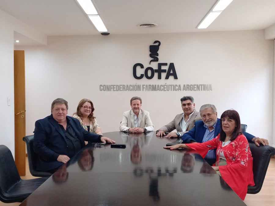 Nuevas autoridades de la Confederaci&oacute;n Farmac&eacute;utica Argentina