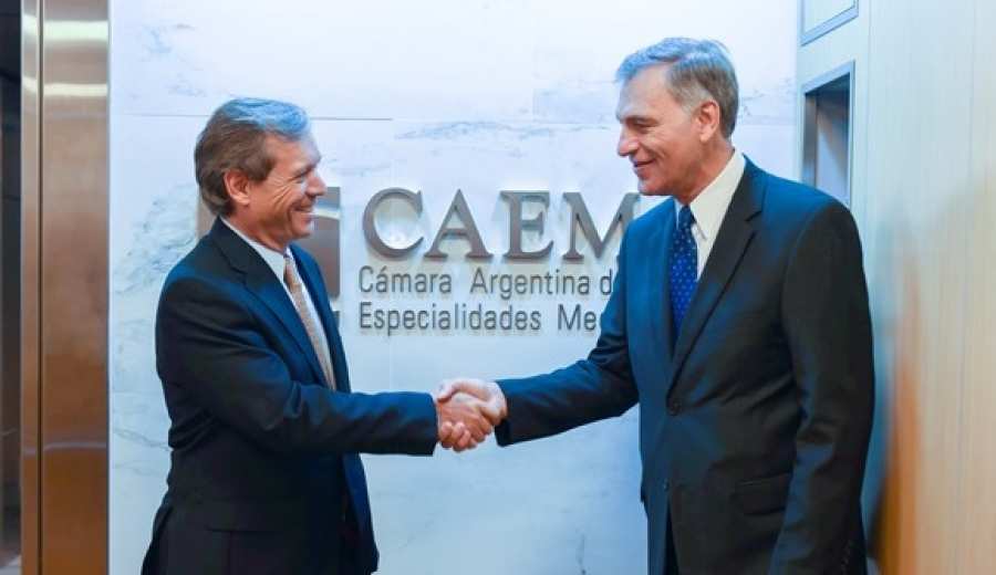 La Facultad de ciencias M&eacute;dicas de la Pontificia Universidad Cat&oacute;lica y la C&aacute;mara Argentina de Especialidades Medicinales  (CAEMe) firmaron un convenio de cooperaci&oacute;n cient&iacute;fica.